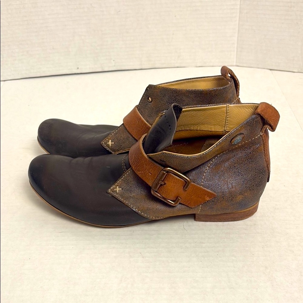 Grotesque booties handcrafted  Ankle Boots with Rustic Strap Detail